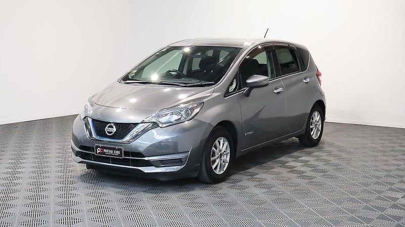 2017 Nissan Note e-Power X, photo 3