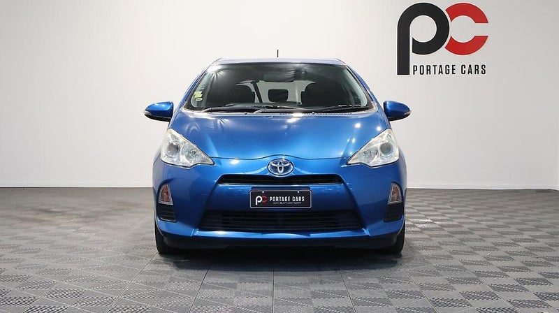 2013 Toyota Aqua G MODEL - PUSH START, photo 2