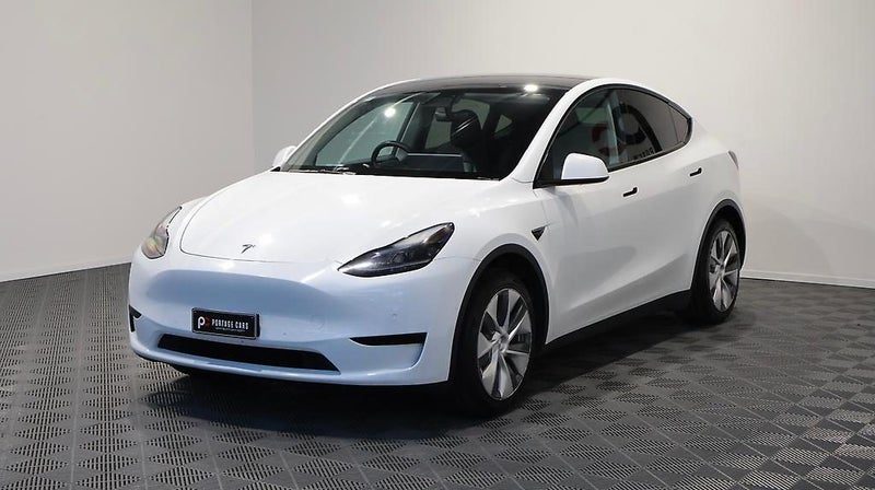 2022 Tesla Model Y REAR WHEEL DRIVE 60K, photo 3