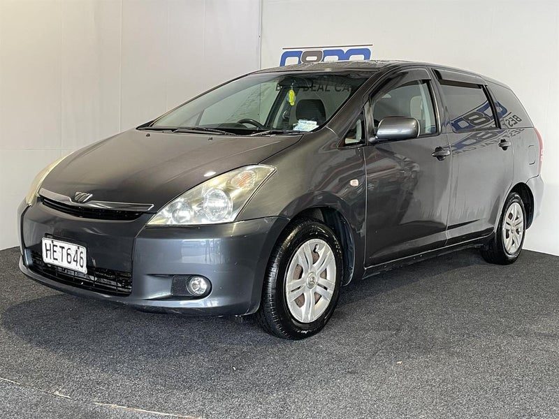 2004 Toyota Wish, photo 3