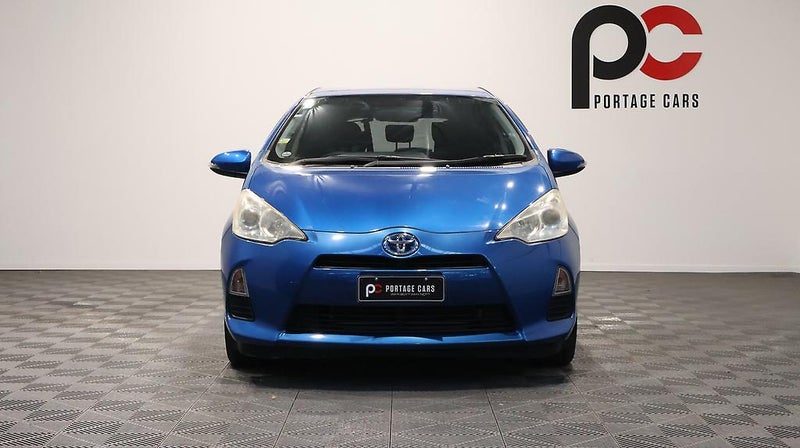 2013 Toyota Aqua S, photo 2