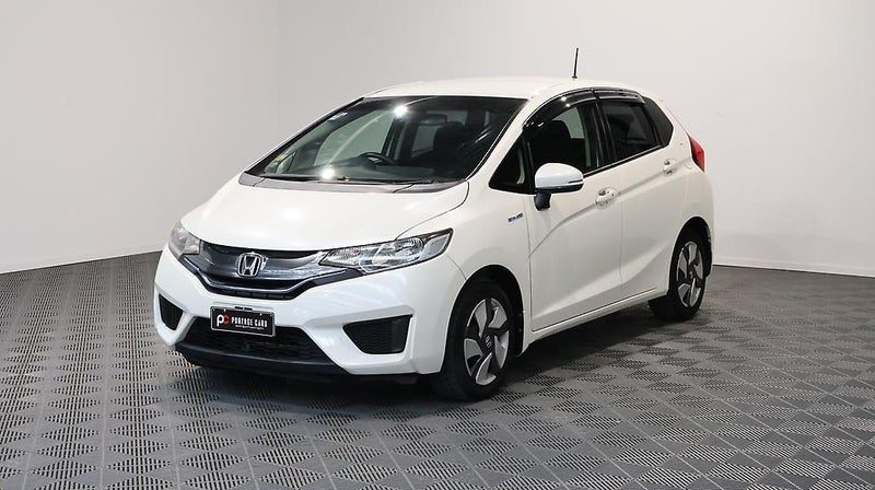 2014 Honda Fit Hybrid F-Package, photo 3
