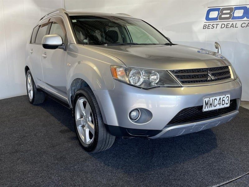 2005 Mitsubishi Outlander, main photo