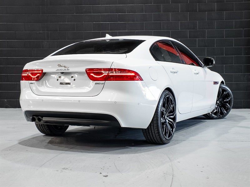 2016 Jaguar XE 20D Prestige, photo 3