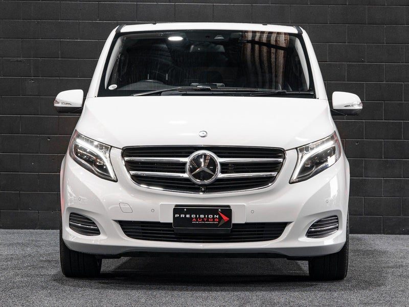 2015 Mercedes-Benz V 220 d Avantgarde LWB 7 Seater, photo 2