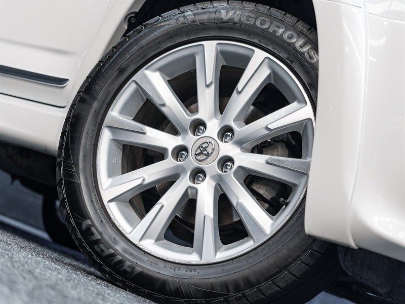 2011 Toyota Vanguard 240S 7seater, photo 2