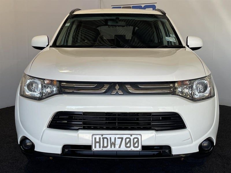 2013 Mitsubishi Outlander 2.4 LS 4WD, photo 2
