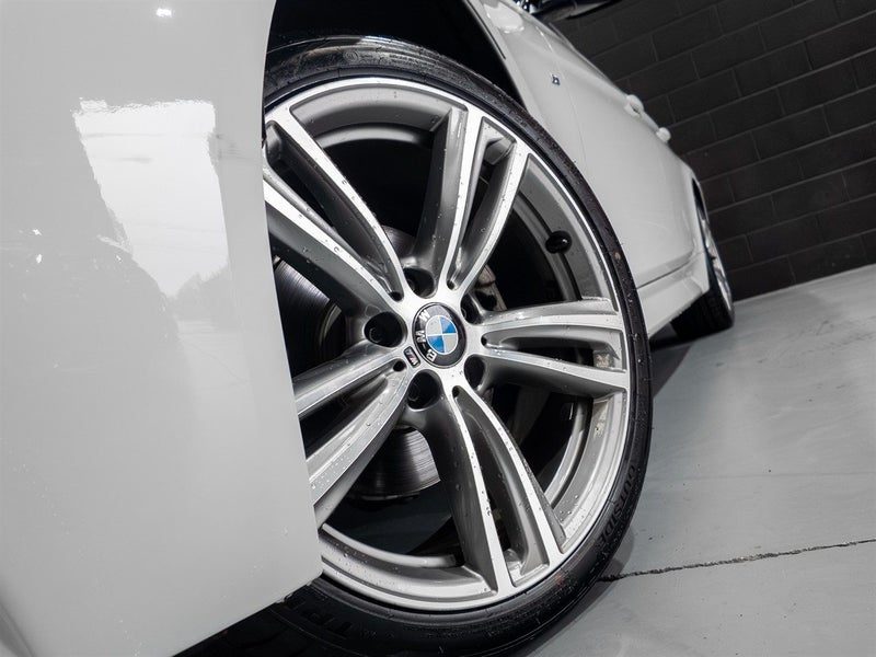 2015 BMW 320i M-Sport X-Drive Touring, photo 2