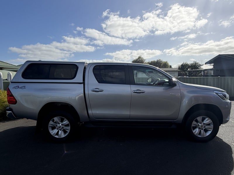 2018 Toyota Hilux 4WD SR5 2.8DT DOUBLE CAB, photo 2