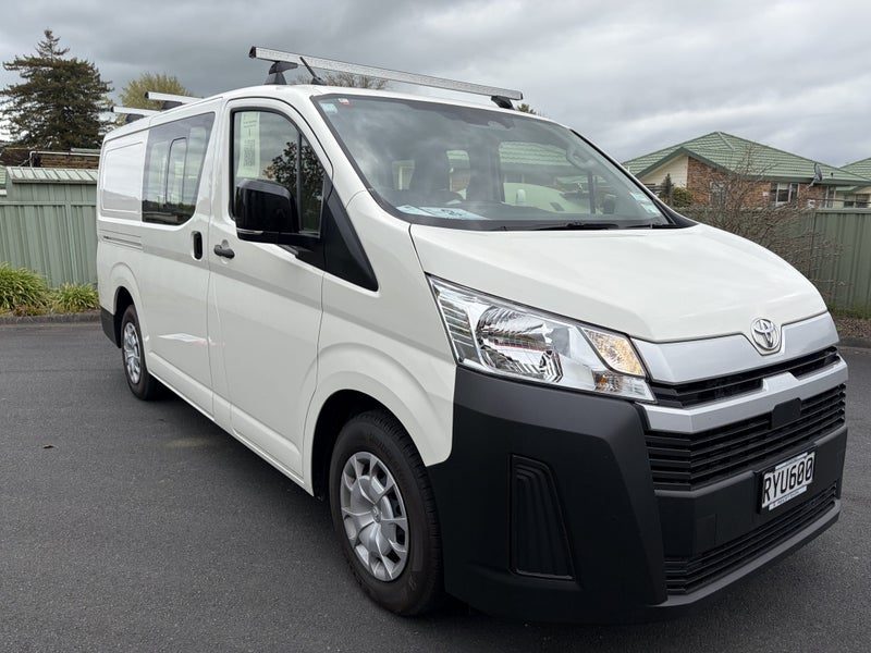 2026 Toyota Hiace ZR 2.8DT 6AT RWD HVN/5D/5S