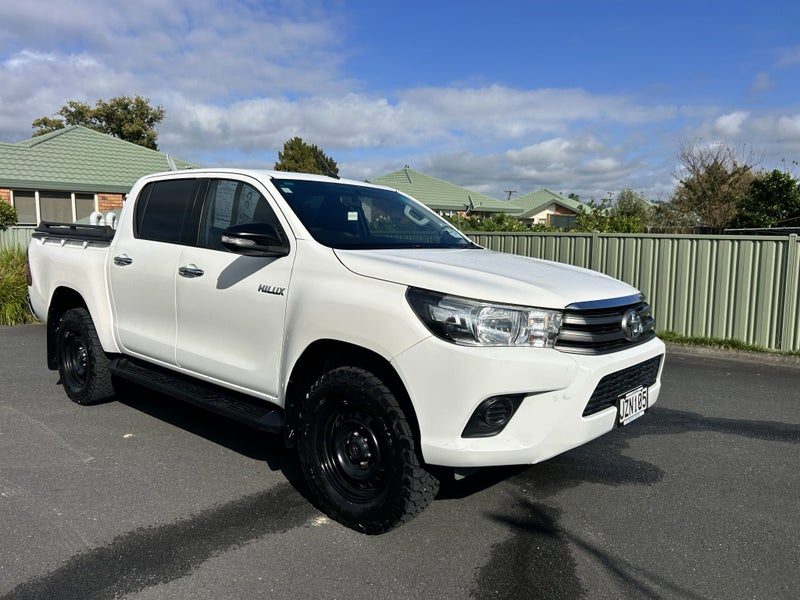 2016 Toyota Hilux 2WD SR 2.8DT DOUBLE CAB