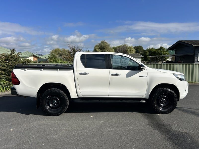 2016 Toyota Hilux 2WD SR 2.8DT DOUBLE CAB, photo 2