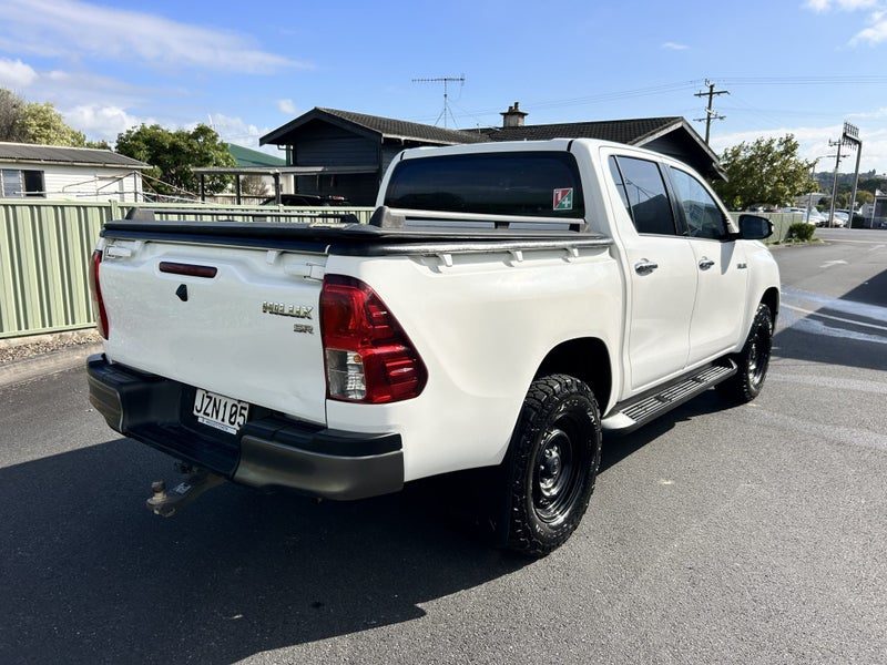 2016 Toyota Hilux 2WD SR 2.8DT DOUBLE CAB, photo 3