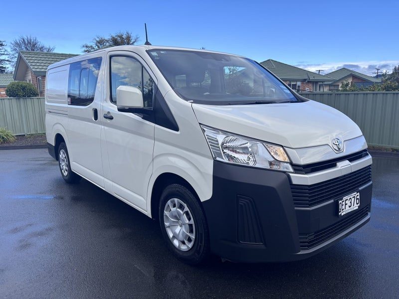 2023 Toyota Hiace ZR 2.8DT 6AT RWD