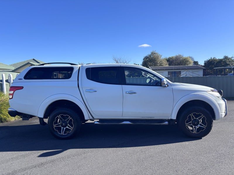 2017 Mitsubishi Triton D/cab CH-X 2.4D/4WD, photo 2