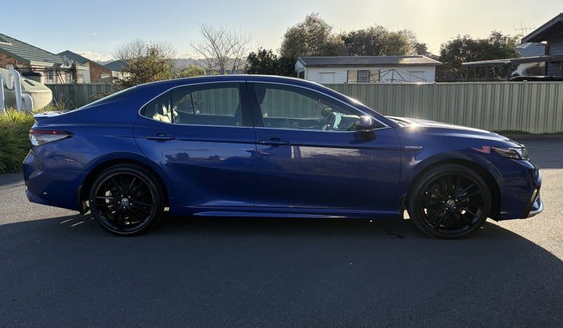 2021 Toyota Camry SX 2.5P HV ECVT FWD, photo 2