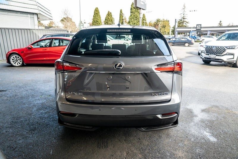2014 Lexus NX 300h Version L Premium Hybrid, photo 3
