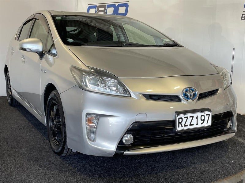 2014 Toyota Prius 1.8L Hybrid, main photo