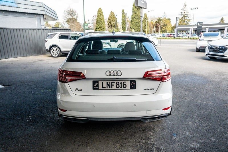 2018 Audi A3 Sportback e-tron PHEV, photo 3