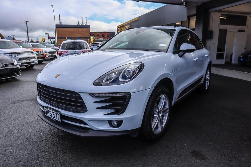 2018 Porsche Macan 2.0 Turbo 4WD, photo 3