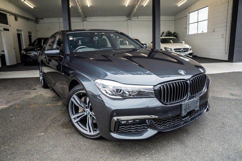 2019 BMW 740i Drivers Edition M-sport