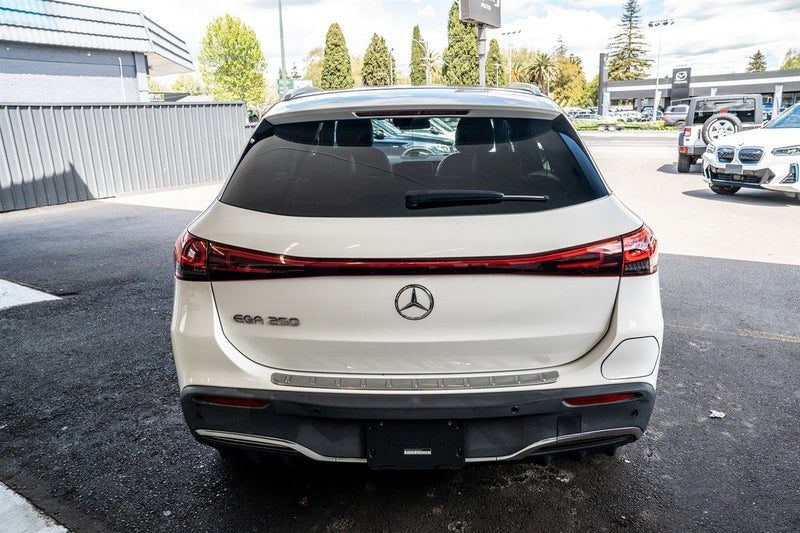 2021 Mercedes-Benz EQA AMG Line 250 Pure EV, photo 3
