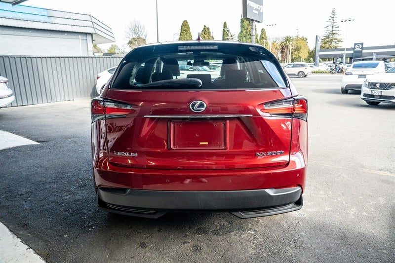 2015 Lexus NX 300h I Package Hybrid, photo 3