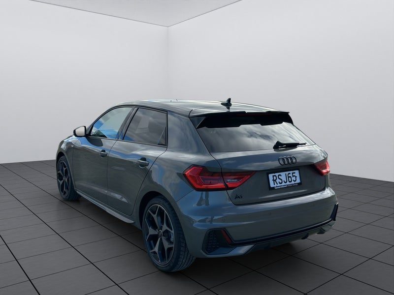 2026 Audi A1 35 TFSI S line, photo 2