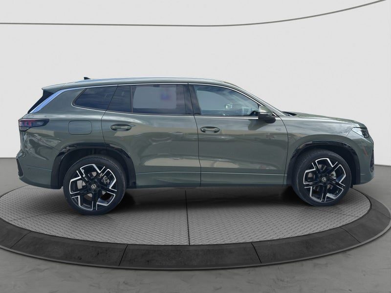 2025 Volkswagen Tayron R-Line AWD, photo 2