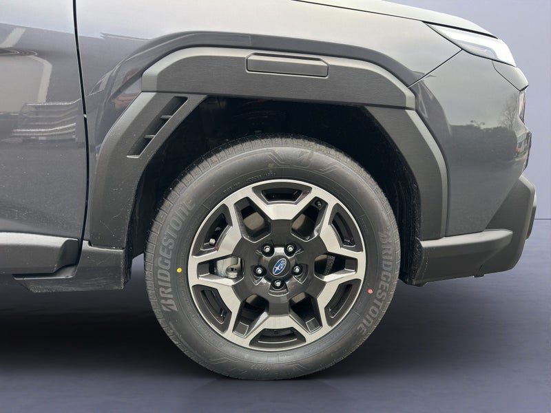 2026 Subaru Outback Touring AWD, photo 2