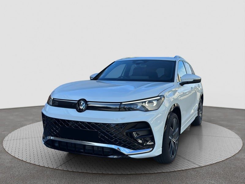2026 Volkswagen Tiguan R-Line AWD, photo 3