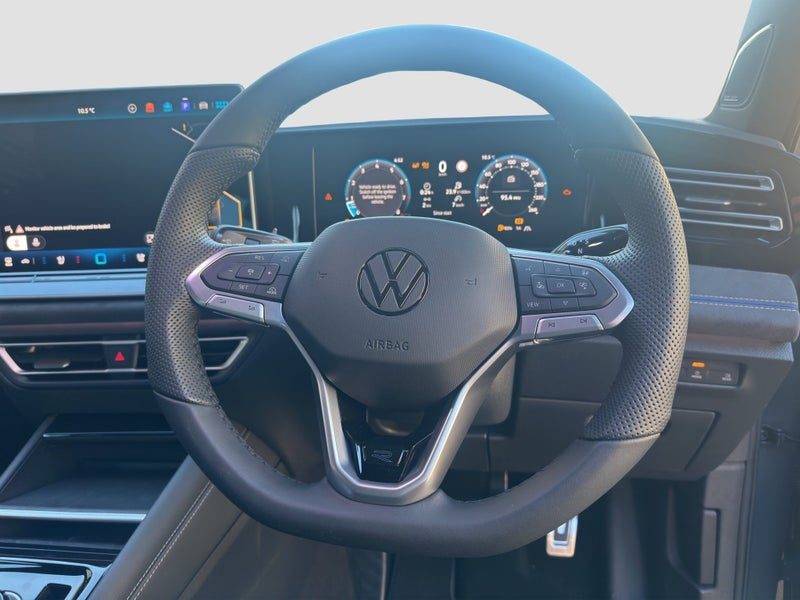 2026 Volkswagen Tiguan R-Line AWD, photo 3