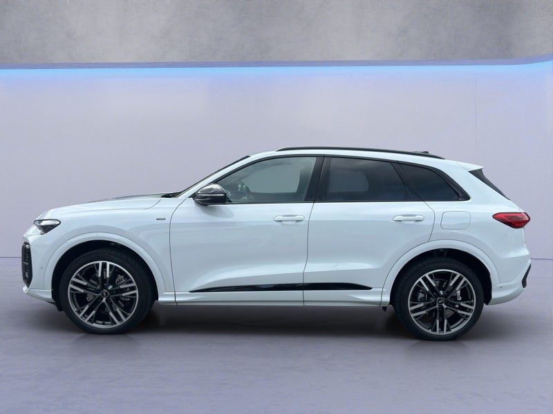 2026 Audi Q5 e-hybrid S line, photo 3