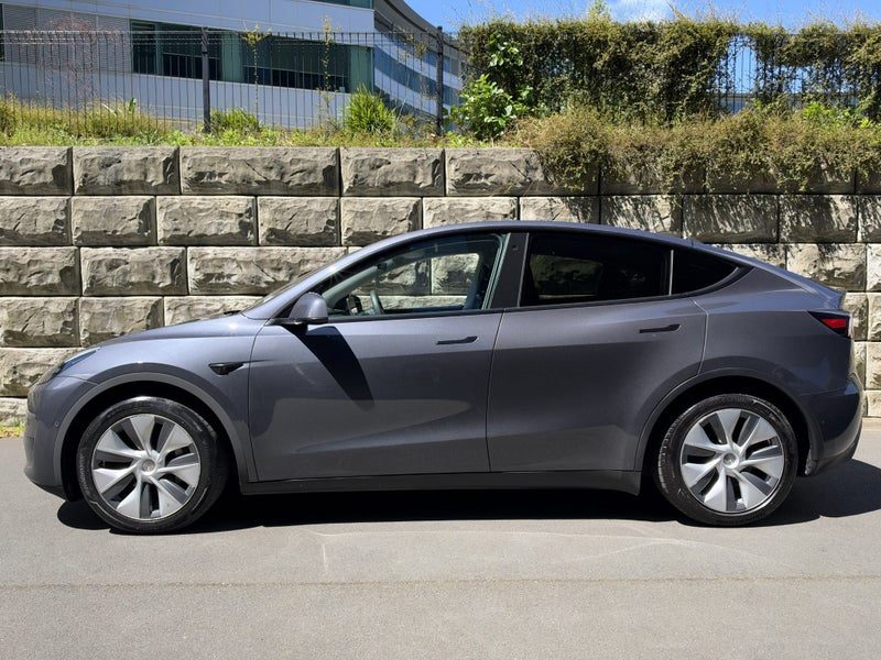 2022 Tesla Model Y Rear Wheel Drive 60K LFP, photo 3