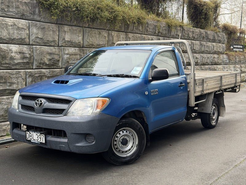 2005 Toyota Hilux 4x2 S/C Manual