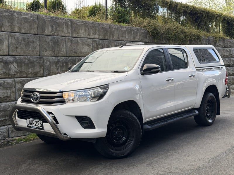 2016 Toyota Hilux SR 4x4 Auto