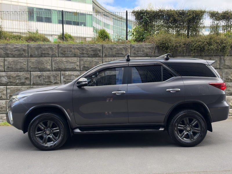 2017 Toyota Fortuner GXL 4x4 Auto, photo 3