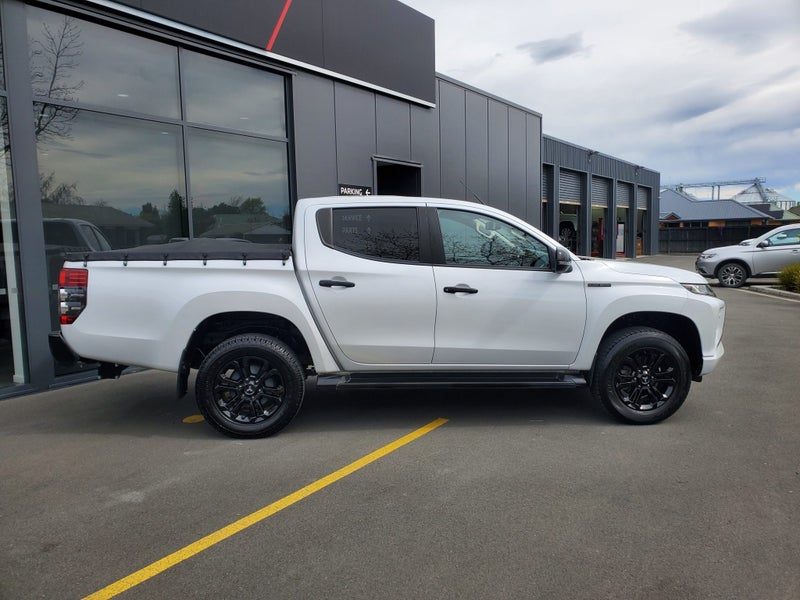 2022 Mitsubishi Triton GLSB, photo 2