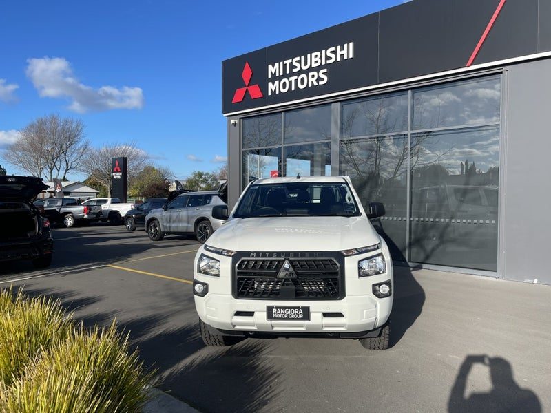 2026 Mitsubishi Triton GLX, photo 3