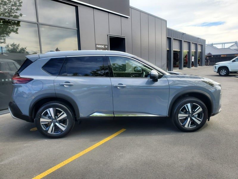 2026 Nissan X-Trail Ti-L, photo 2