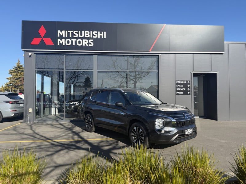 2026 Mitsubishi Outlander LS 5 Seater, photo 2