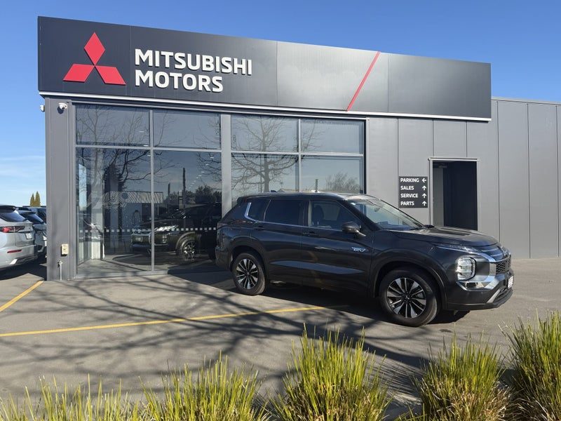 2026 Mitsubishi Outlander LS 5 Seater, photo 3