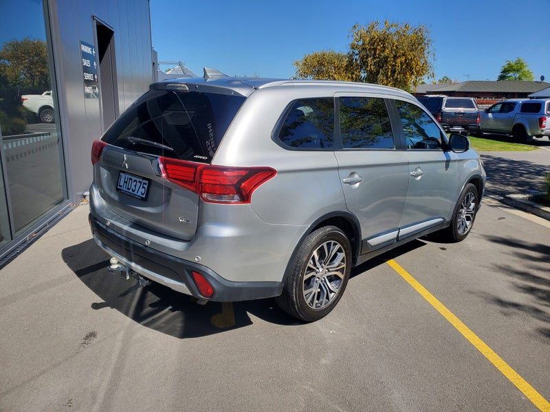 2018 Mitsubishi Outlander XLS 7 Seater, photo 3
