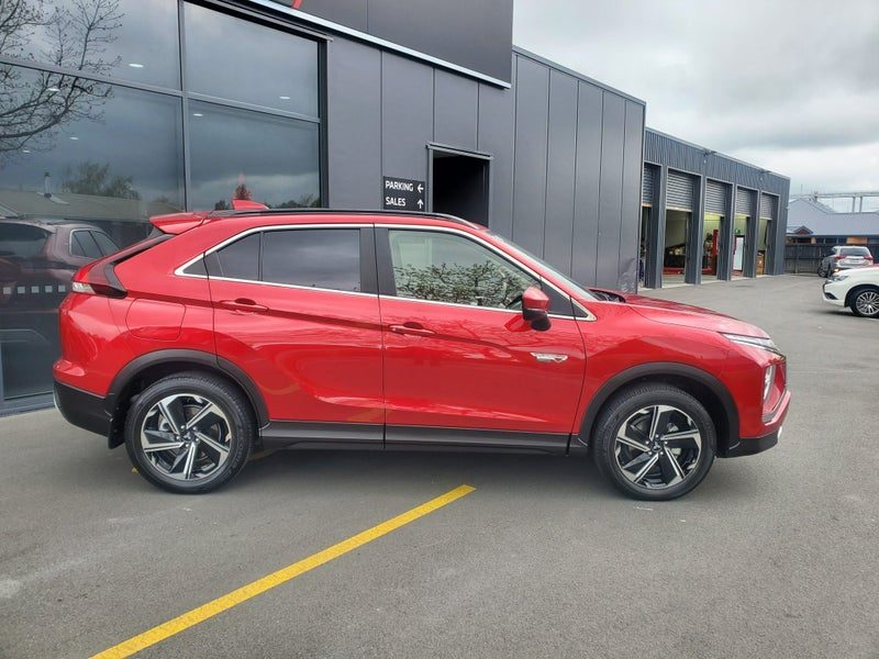 2022 Mitsubishi Eclipse Cross XLS, photo 2