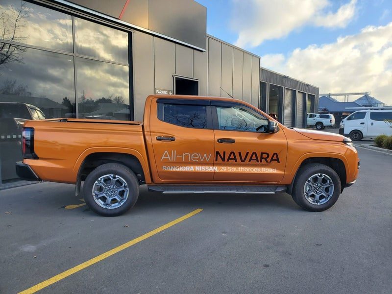 2026 Nissan Navara ST X, photo 2