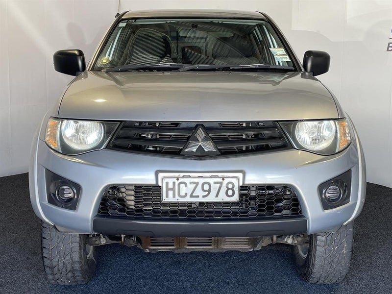2013 Mitsubishi Triton 2WD 2.5D D/CAB GL M, photo 2