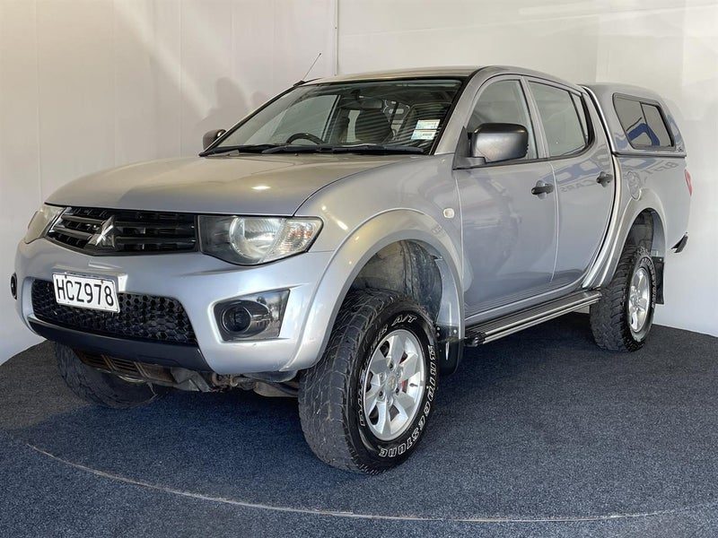 2013 Mitsubishi Triton 2WD 2.5D D/CAB GL M, photo 3