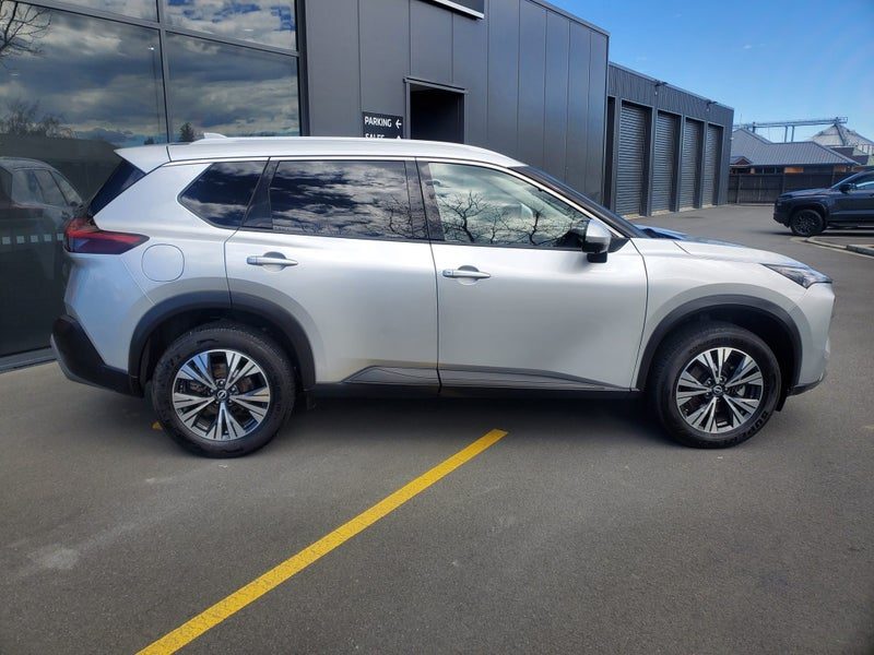 2023 Nissan X-Trail ST-L, photo 2