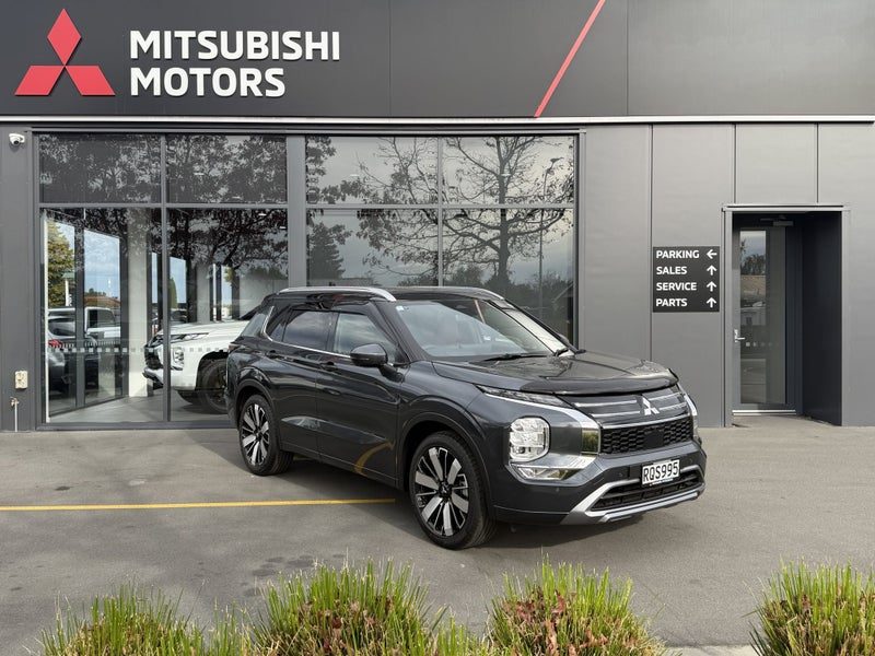 2026 Mitsubishi Outlander Exceed 7 Seater