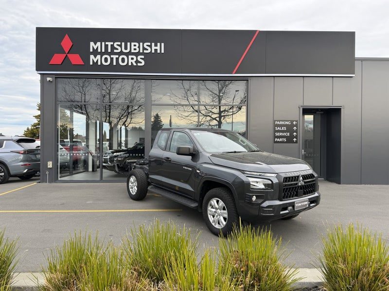 2026 Mitsubishi Triton GLX, photo 2